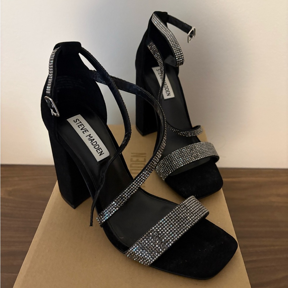 Steve Madden Black Varali Black Seude Block Heel - Size 7.5
